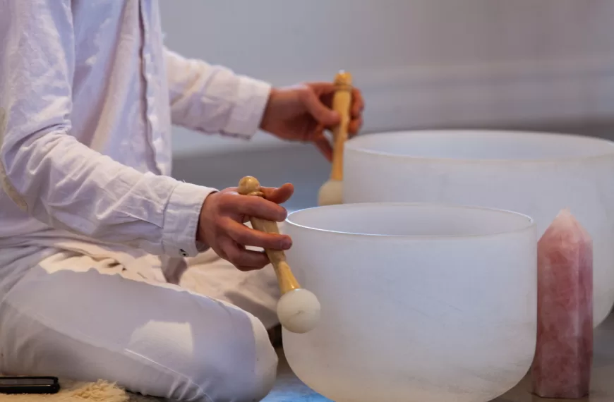 cuencos de cuarzo y meditación